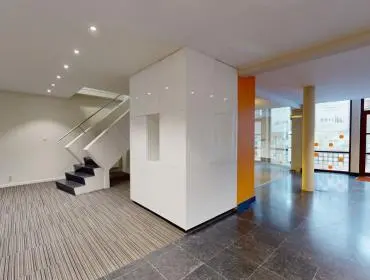 Rez-de-chaussée commerciaux à vendre à Braine-l'Alleud